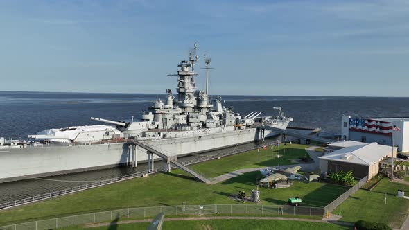 Aerial view of the USS Alabama (BB-60) alt