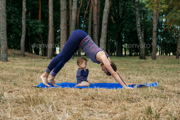 Mommy and Me Yoga for Babies and Postpartum Moms. Zen Family Yoga. Postpartum mother and baby girl