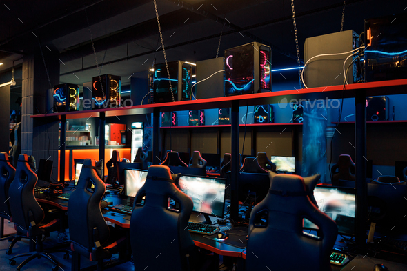 View on gaming equipment in interior of cyber club Stock Photo by  astakhovyaroslav