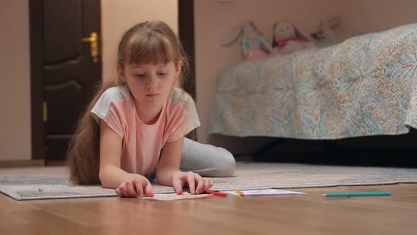 Little Girl Paint alt