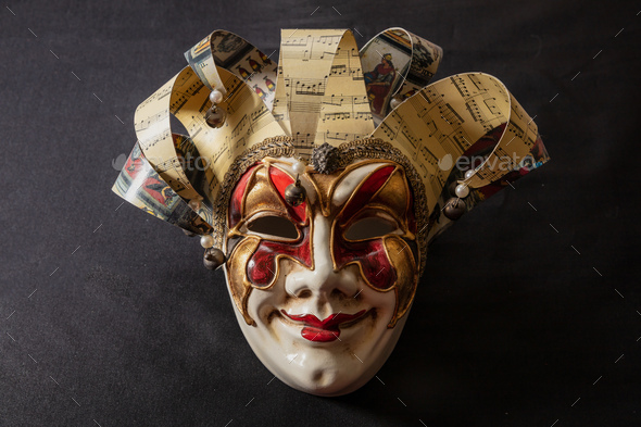 harlequin mask template