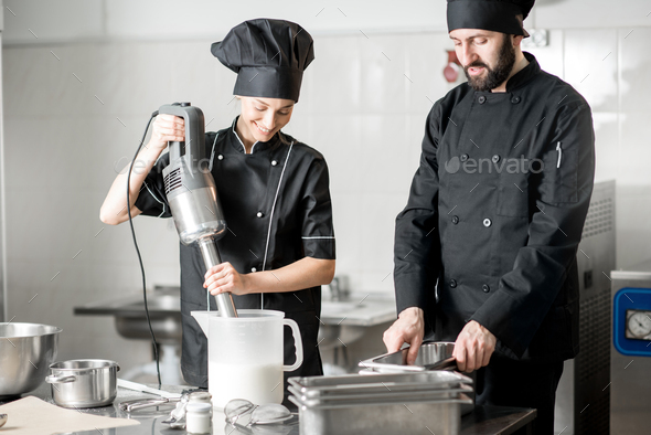 Young Chef Ice Cream Maker