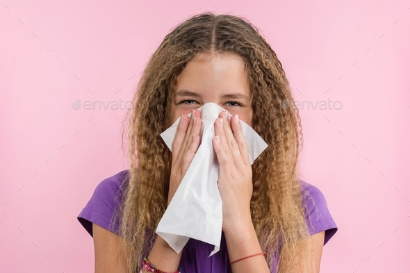 Allergic rhinitis on a summer vacation in a teenage girl\'s journey