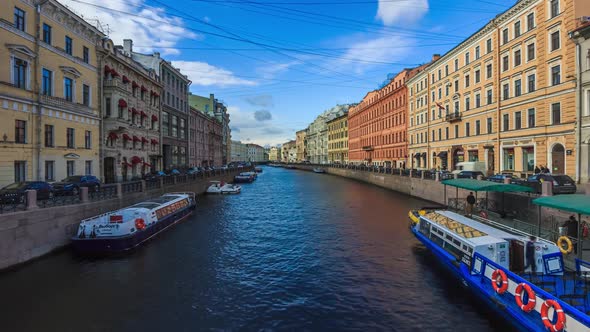 canal of saint petersburg. rivers and canals of the old beautiful city. timelapse alt