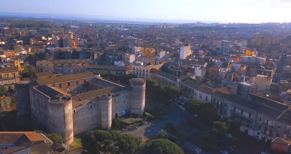 Castello Svevo di Catania, is a castle in Catania alt