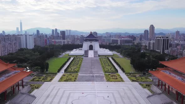 Aerial view of National Chiang Kai shek Memorial Hall in Taipei downtown, Taiwan. alt