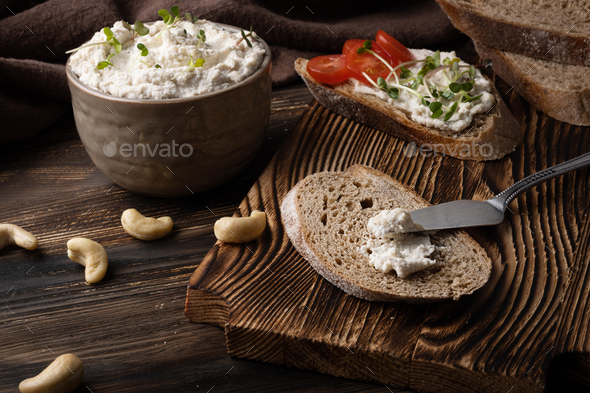 Healthy cream cheese made from fermented cashew.