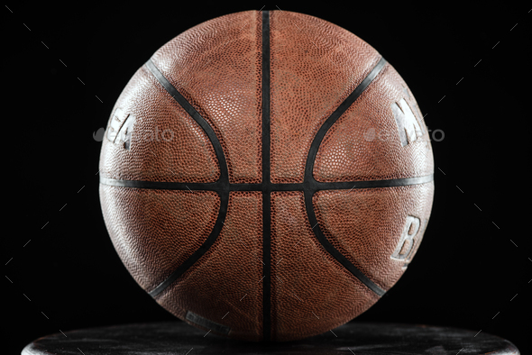 Photo basketball ball on a black background