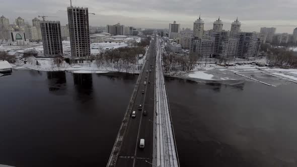 City Traffic on the Bridge, It's Snowing alt