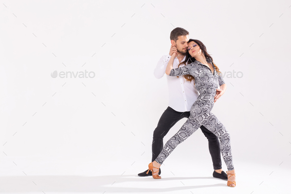 Five Most Popular Dance Moves For Bachata Sensual Dancers!