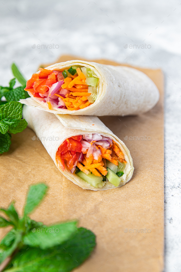 shawarma doner kebab vegetarian filling vegetable burrito veggie pita