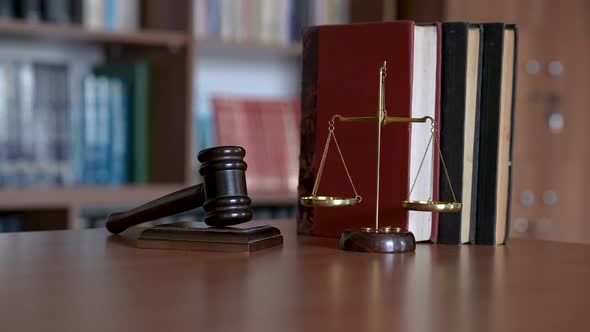 Scale of Justice Judge Gavel and Legal Lawyer Books alt