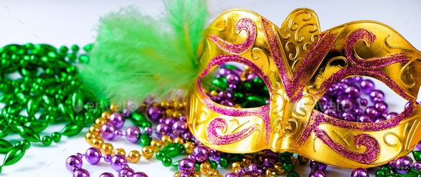 Mardi Gras Masks and Beads Centerpiece