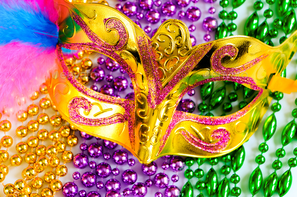 Mardi Gras Masks and Beads Centerpiece