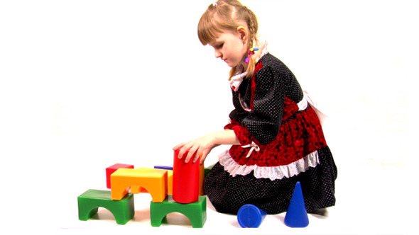 Girl Play With Bricks 2