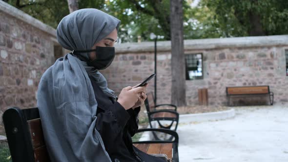 Young Muslim Woman Mask Muslim Woman Phone Social Media alt