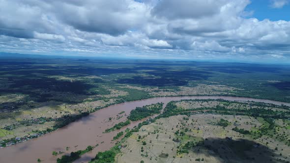Si Phan Don or 4.000 islands near Don Det in southern Laos from the sky alt