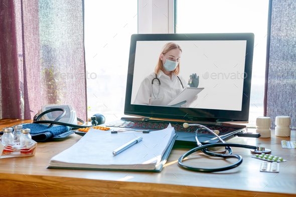 Medical insurance. The patient enters into a contract policy for medical care online, remotely