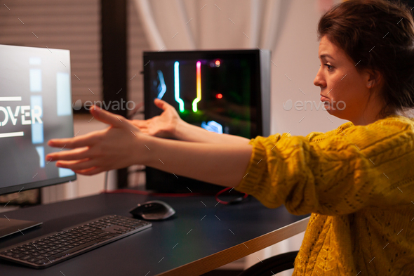 Angry professional gamer because it\'s game over for her