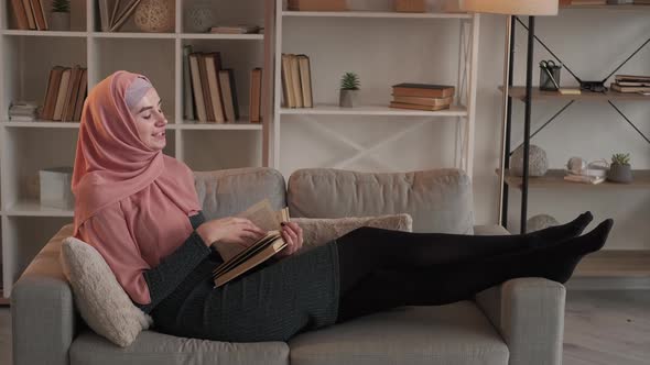 Reading Hobby Home Leisure Relaxed Woman Open Book alt