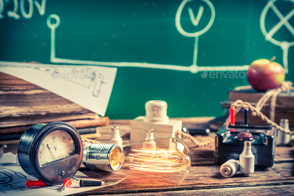 Study of power consumption by light bulb in the classroom