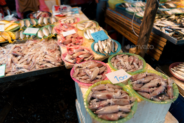 Fish market online nearby