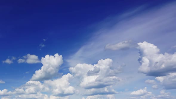 Timelapse with Beautiful Clouds Moving alt