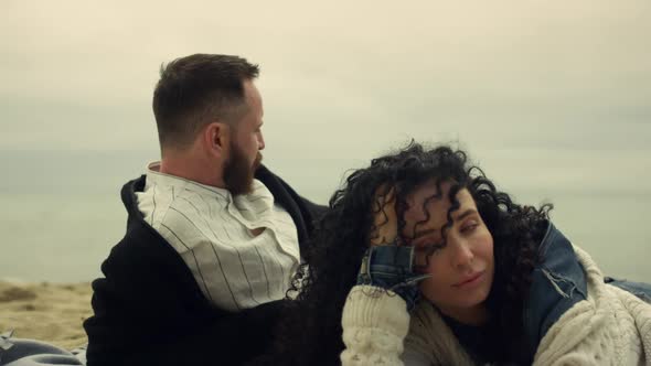 Young Couple Chilling Beach alt