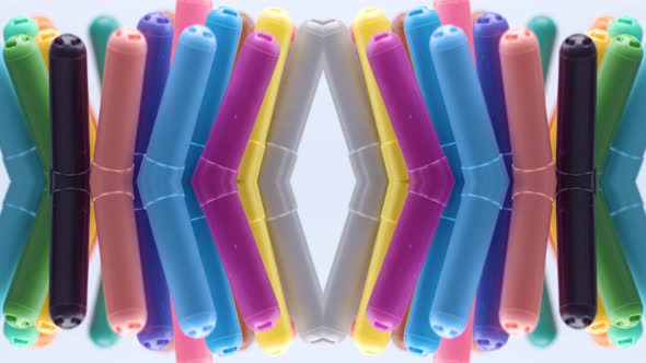 Coloured Markers in a Row alt