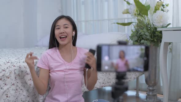 Communication concept. The girl was broadcasting her activities. 4k Resolution. alt