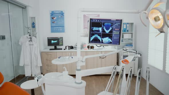 Empty Stomatology Orthodontist Bright Office Room with Nobody in It alt