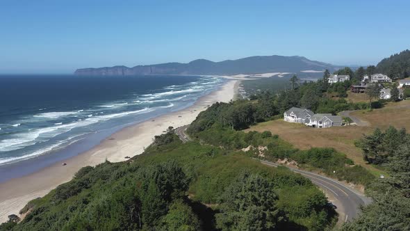 Ascending and revealing the stunning landscape of the Oregon Coast. alt