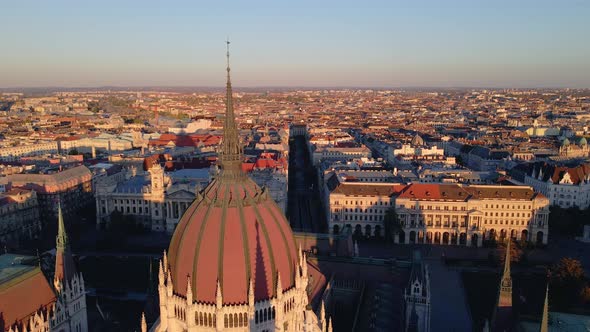 The dome and its spire of the Parliament Building in Budapest alt