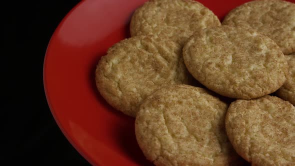 Cinematic, Rotating Shot of Cookies on a Plate - COOKIES 125 alt