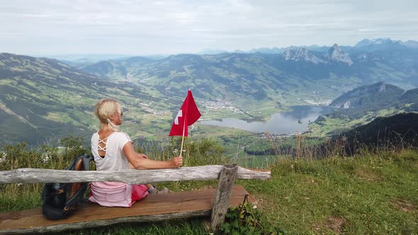 Backpacker Woman at Rigi Scheidegg alt