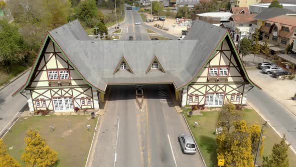 Campos do Jordao , Sao Paulo / Brazil: Swiss architecture welcome in Campos do Jordao. alt