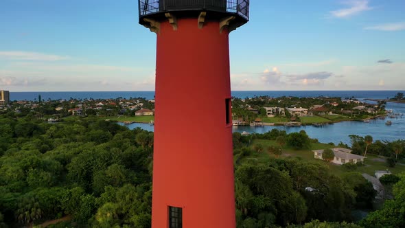 An elevating video of the Jupiter Lighthouse alt