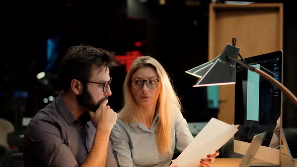 Sales Manager Auditing Mortgage. Consultant Collaboration Management On Corporate Budget. alt