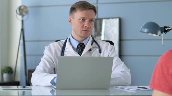 Doctor Talking with Patient alt