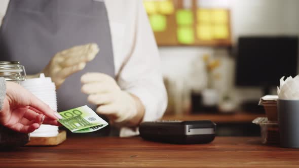 No Cash Payment in a Restaurant alt