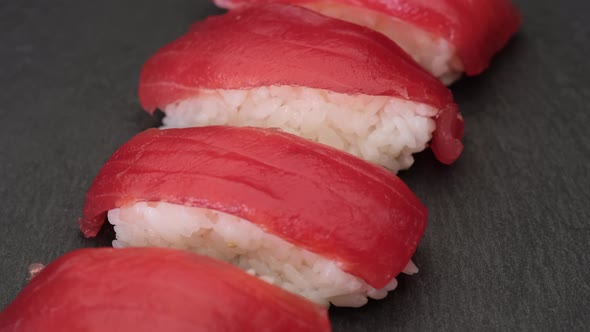 Sushi Nigiri Tuna alt