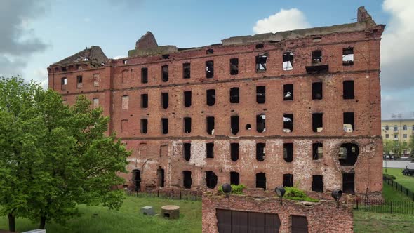 Ruins of Pavlovs House in Volgograd, Stalingrad. World War 2. Russia. alt