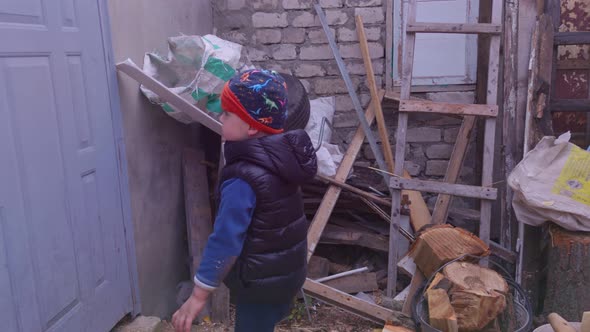 Boy Looking For Exit alt