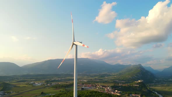 Rotating Wind Turbine alt