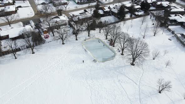 Kids playing ice hockey at Walker's Creek Park St.Catharines Canada alt