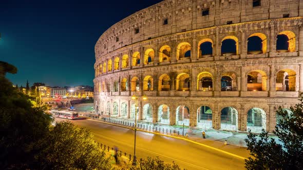 Time lapse of Rome Colosseum in Italy alt