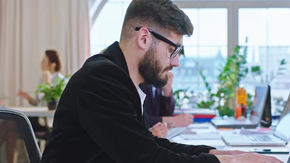 Good Looking Young Man in the Morning Have alt