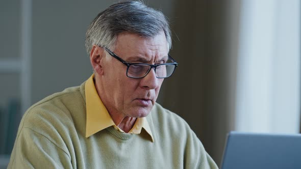 Senior Mature Older Businessman Looking Laptop Nervous Work Stress Problems Losing Failure at Home alt