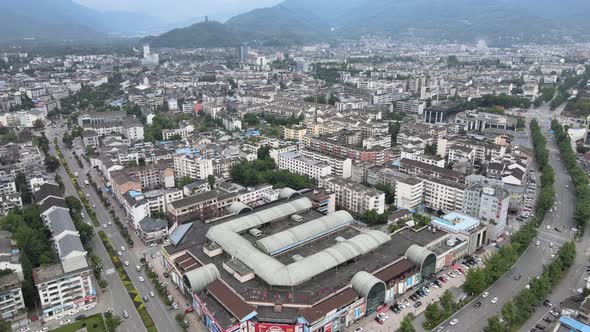 Builds of Dujiangyan City, China alt