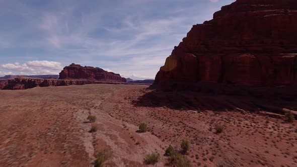 Flying Over The Rugged Landscape Of Southern Utah alt